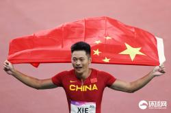 南宫娱乐-肯尼亚男子田径选手喜获金牌